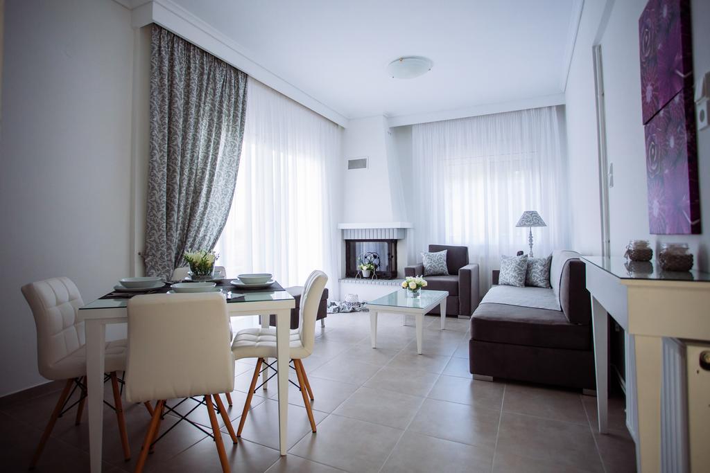 Villa Kiza Apartments 아기아 트리아스 외부 사진