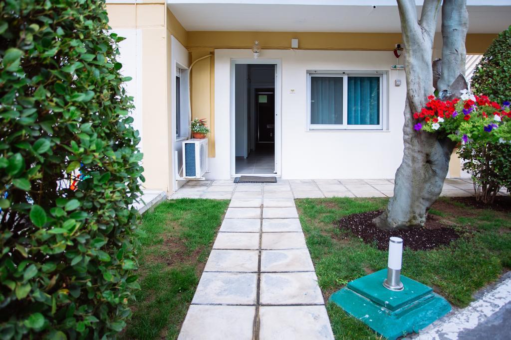 Villa Kiza Apartments 아기아 트리아스 외부 사진